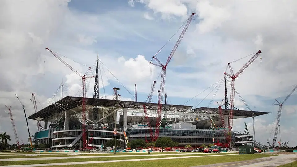 Rent Crane Image